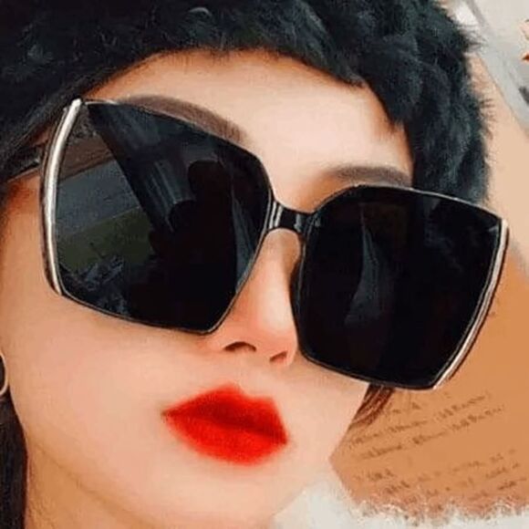  Ladies Chic Black Sunglasses  - Picture 2 of 2